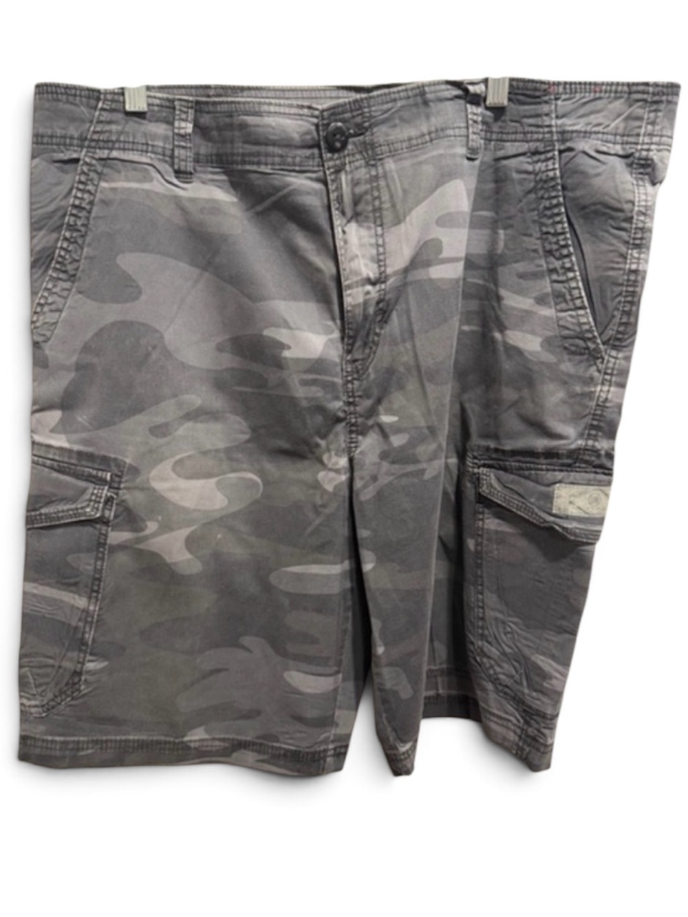 UNIONBAY Size 40 Gray Men's Camo Cargo Shorts